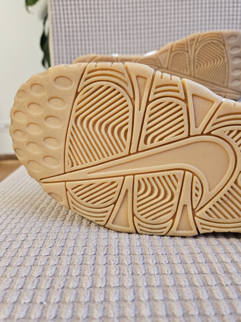 Nike Air More Uptempo Wheat Quilted (W) - Picture 5 of 16